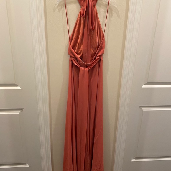 Lulus coral formal dress size XS. Worn once - Picture 2 of 4
